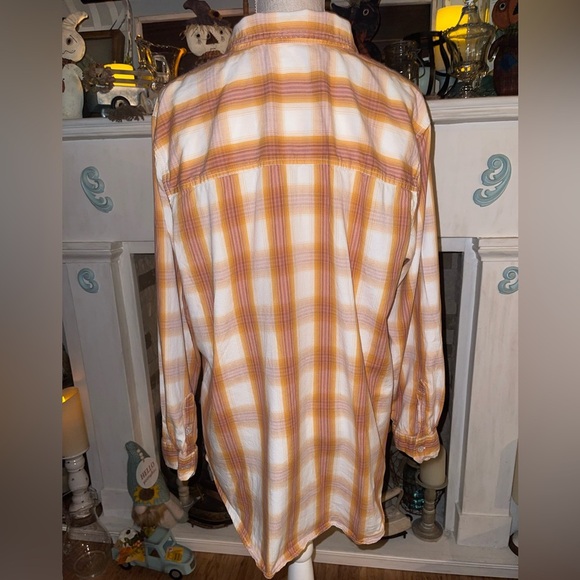 Universal Thread goods co. Orange Cream Plaid button down top  EUC Size XXL - Picture 2 of 8